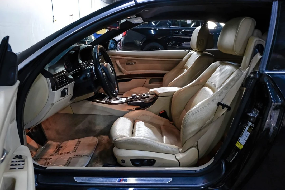2011 BMW E93 3 Series Convertible - Image 5 of 12