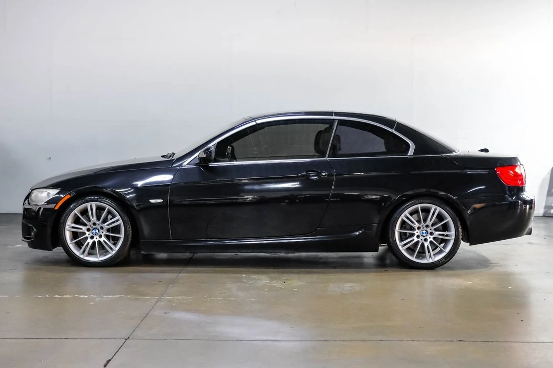 2011 BMW E93 3 Series Convertible - Image 19 of 21