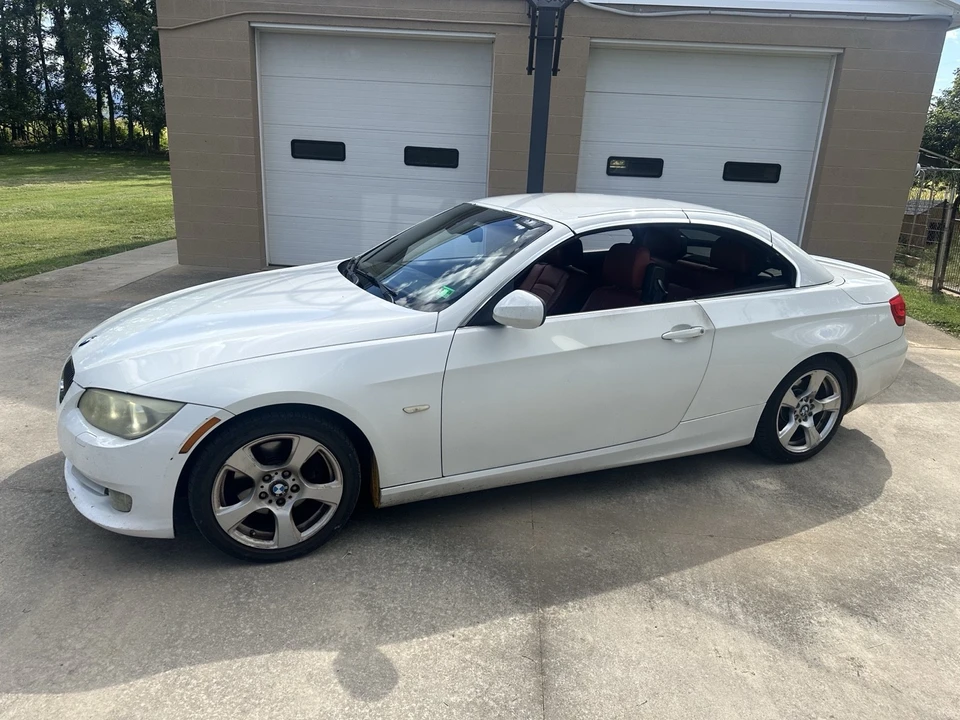 2011 BMW E90 3 Series Sedan - Image 5 of 14