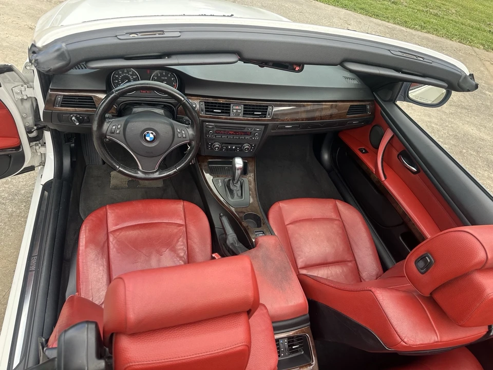 2011 BMW E90 3 Series Sedan - Image 12 of 14