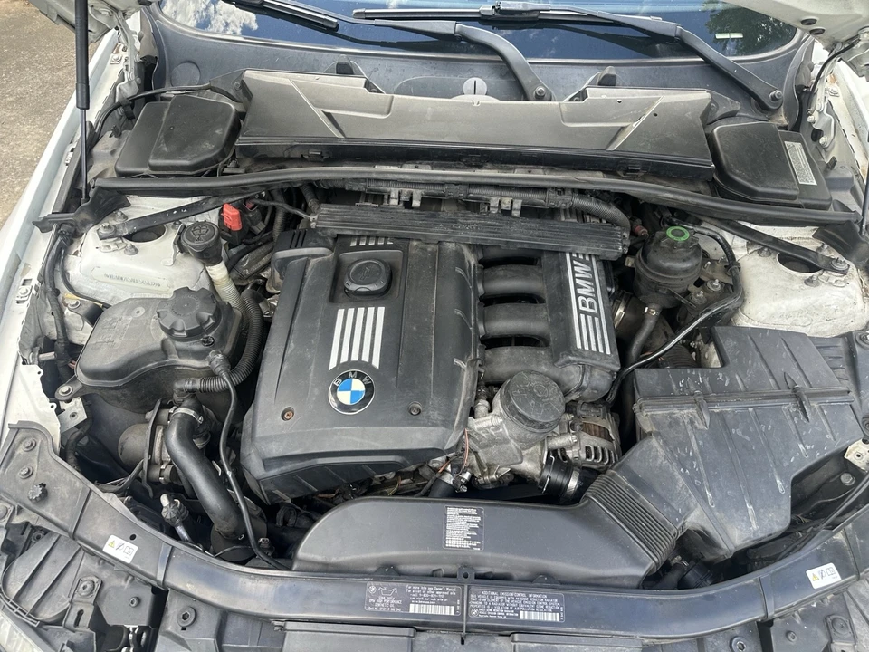 2011 BMW E90 3 Series Sedan - Image 14 of 14