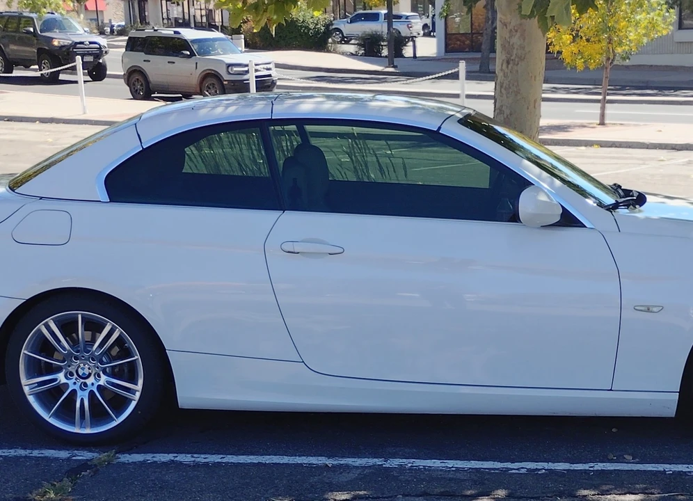 2011 BMW 3 Series - Image 7 of 20