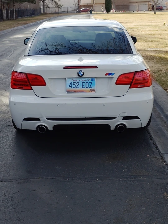2011 BMW E90 3 Series Sedan - Image 4 of 19