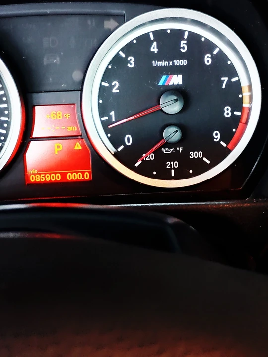 2011 BMW 3 Series - Image 13 of 20