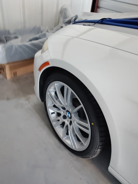 2011 BMW 3 Series - Image 17 of 20