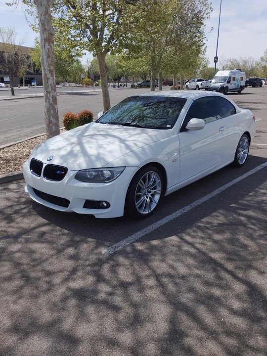 2011 BMW E90 3 Series Sedan - Image 12 of 19