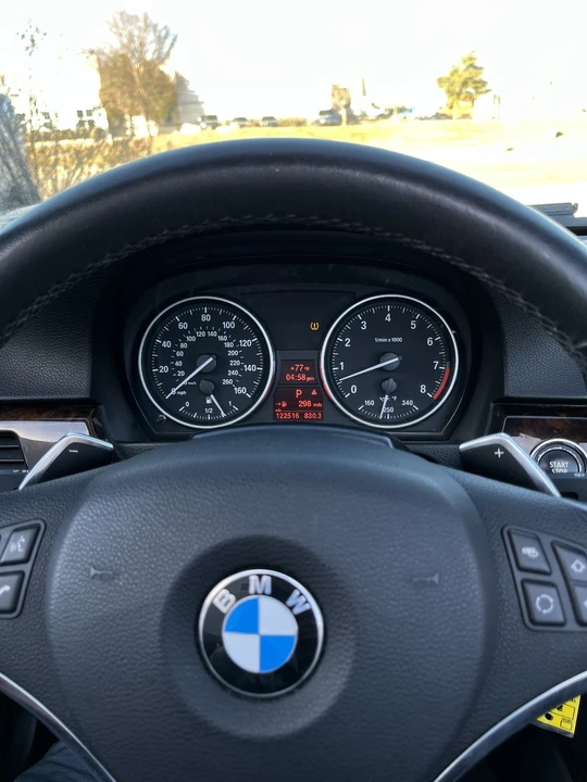 2011 BMW 3 Series - Image 10 of 11