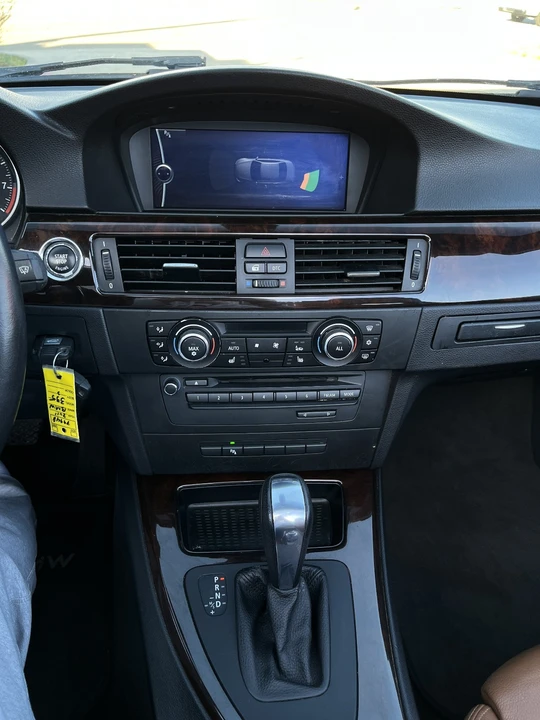 2011 BMW 3 Series - Image 9 of 11