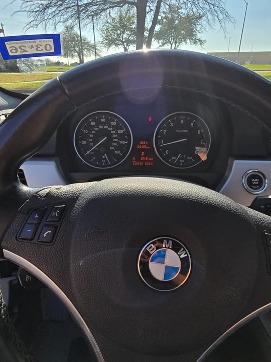 2011 BMW 3 Series - Image 11 of 15