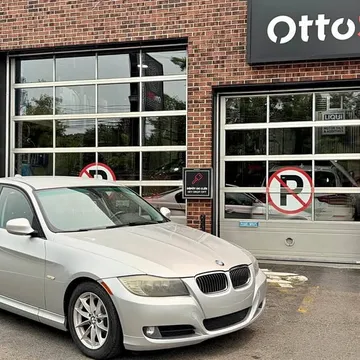 2011 BMW 3 Series 323i