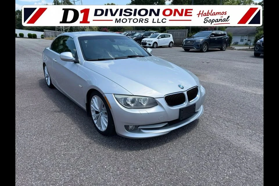 2011 BMW E90 3 Series Sedan - Image 4 of 16