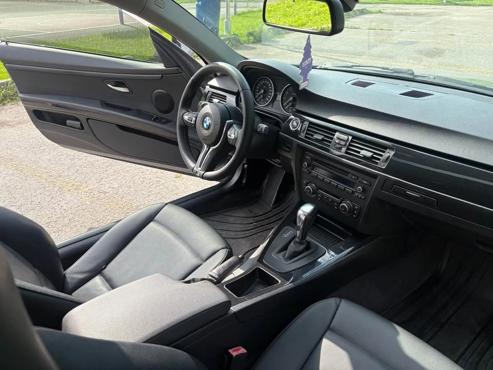 2011 BMW E90 3 Series Sedan - Image 6 of 13