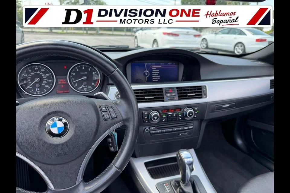 2011 BMW E90 3 Series Sedan - Image 14 of 16