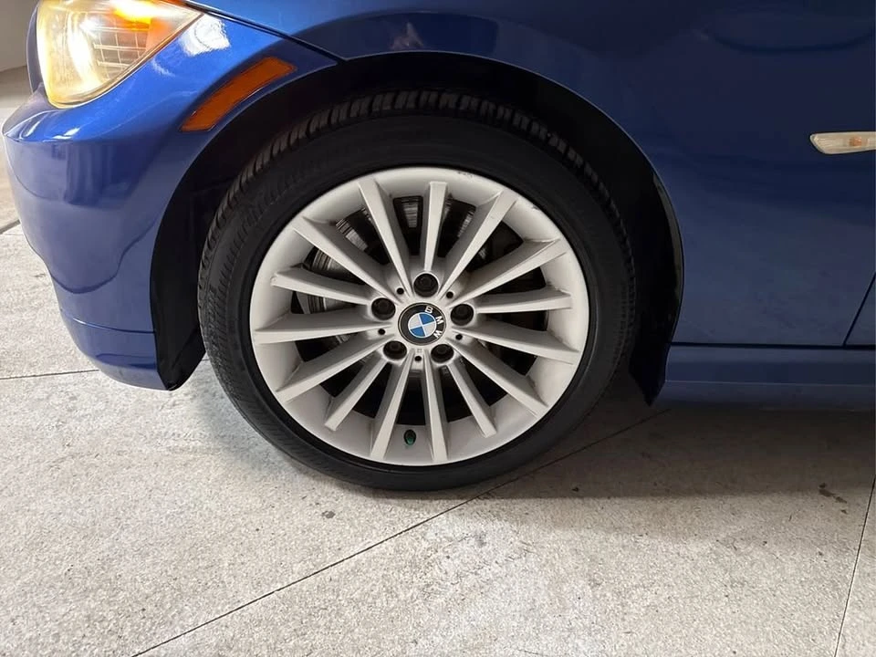2011 BMW E90 3 Series Sedan - Image 13 of 20