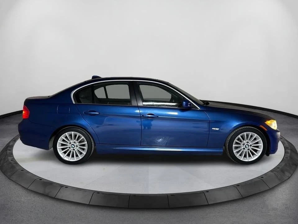 2011 BMW E90 3 Series Sedan - Image 4 of 20