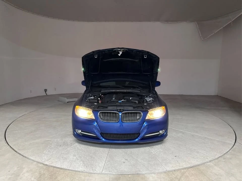 2011 BMW E90 3 Series Sedan - Image 17 of 20