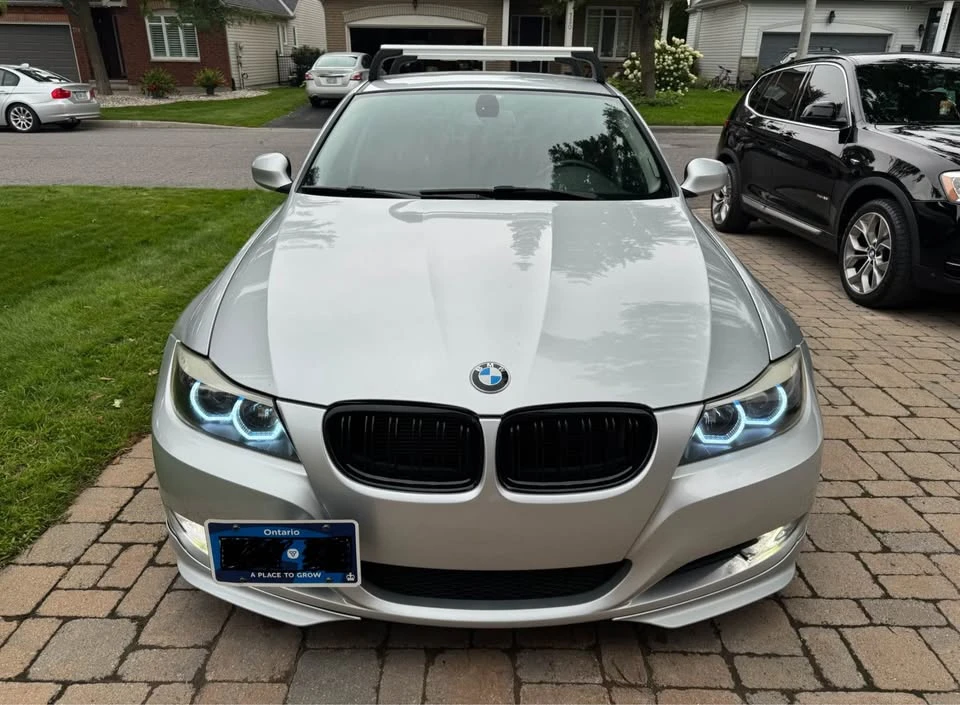 2011 BMW E90 3 Series Sedan - Image 2 of 17