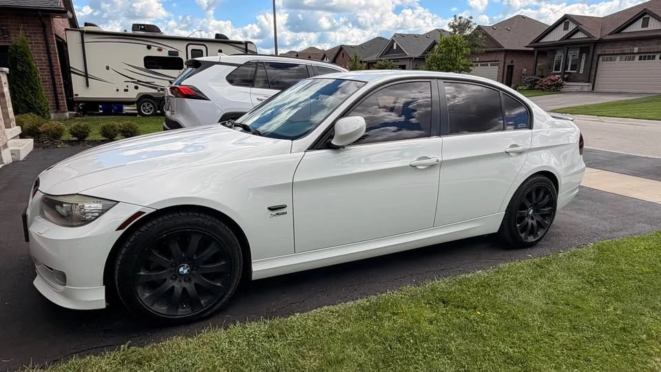 2011 BMW E90 3 Series Sedan - Image 5 of 13