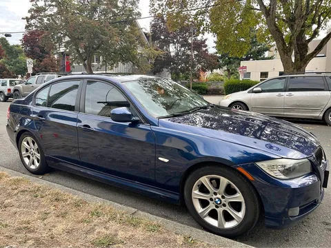 2011 BMW 3 Series 323i