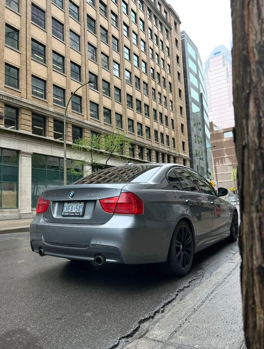 2011 BMW E90 3 Series Sedan - Image 4 of 8