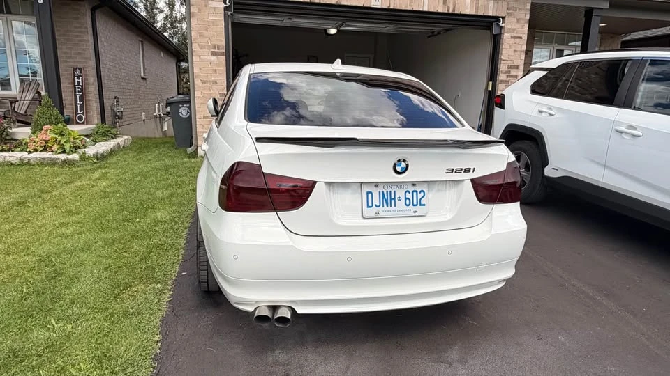 2011 BMW E90 3 Series Sedan - Image 6 of 13