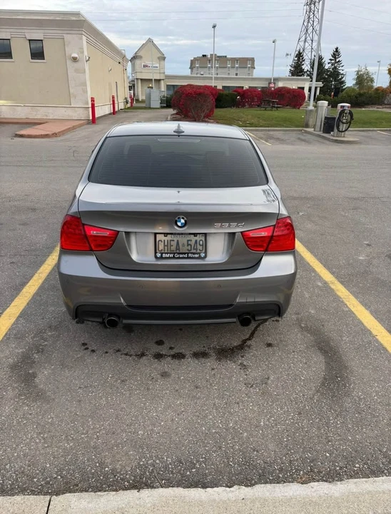 2011 BMW E90 3 Series Sedan - Image 5 of 8