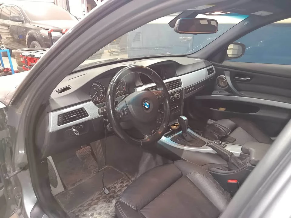 2011 BMW E90 3 Series Sedan - Image 6 of 8