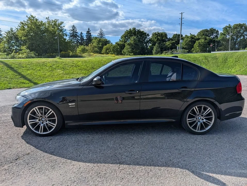 2011 BMW E90 3 Series Sedan - Image 5 of 12