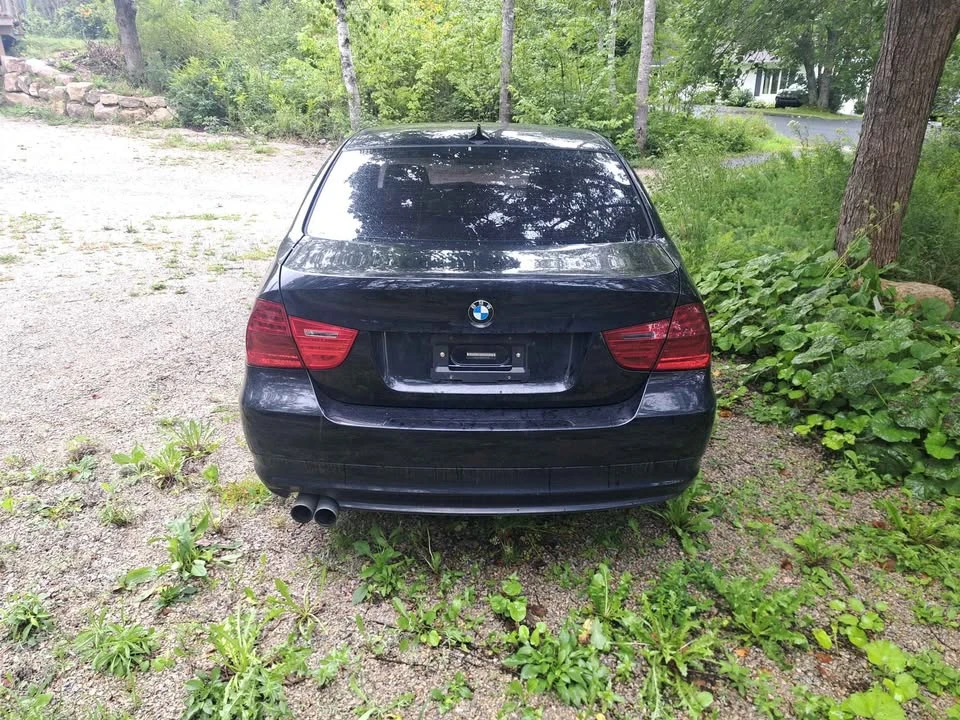 2011 BMW E90 3 Series Sedan - Image 5 of 17