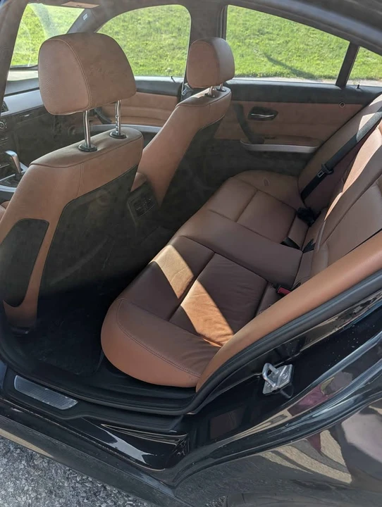 2011 BMW E90 3 Series Sedan - Image 7 of 12