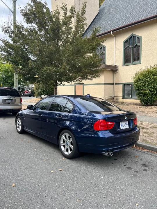 2011 BMW E90 3 Series Sedan - Image 3 of 10