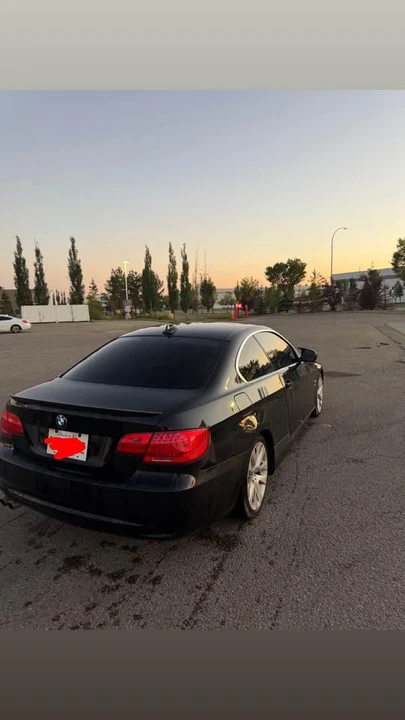 2011 BMW E90 3 Series Sedan - Image 4 of 9