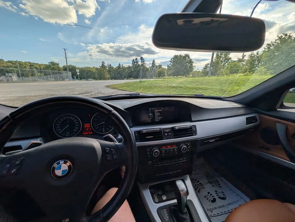 2011 BMW E90 3 Series Sedan - Image 11 of 12