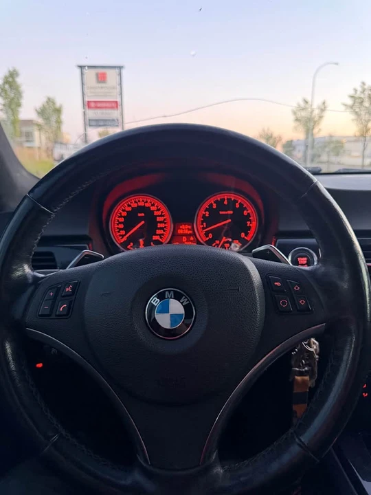 2011 BMW E90 3 Series Sedan - Image 8 of 9