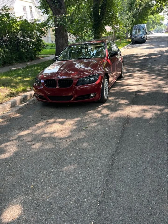 2011 BMW E90 3 Series Sedan - Image 2 of 9