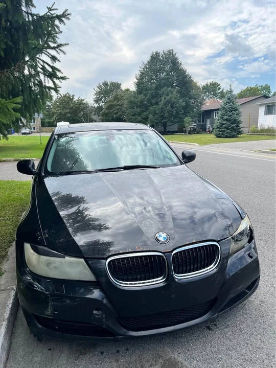 2011 BMW E90 3 Series Sedan - Image 3 of 4