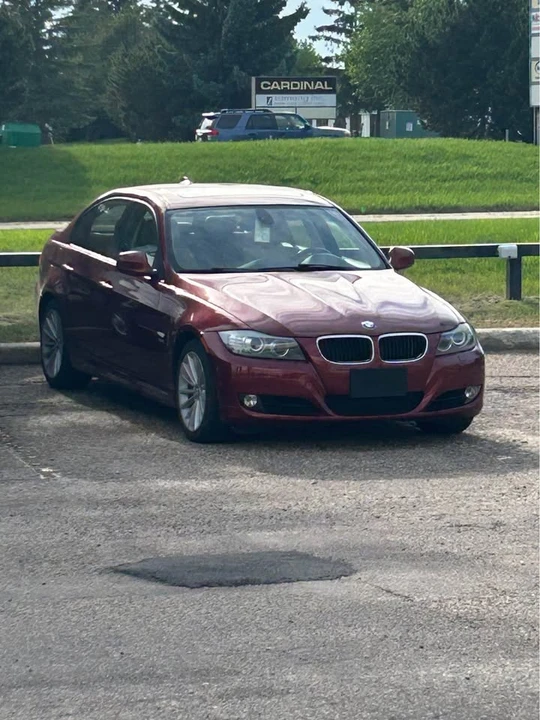 2011 BMW E90 3 Series Sedan - Image 3 of 9