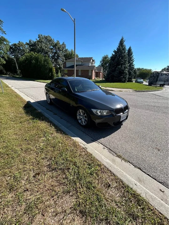 2011 BMW E90 3 Series Sedan - Image 2 of 9