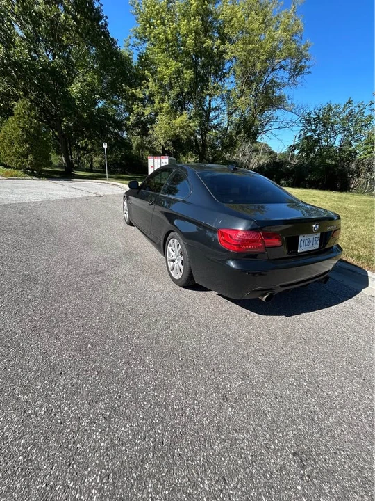 2011 BMW E90 3 Series Sedan - Image 4 of 9