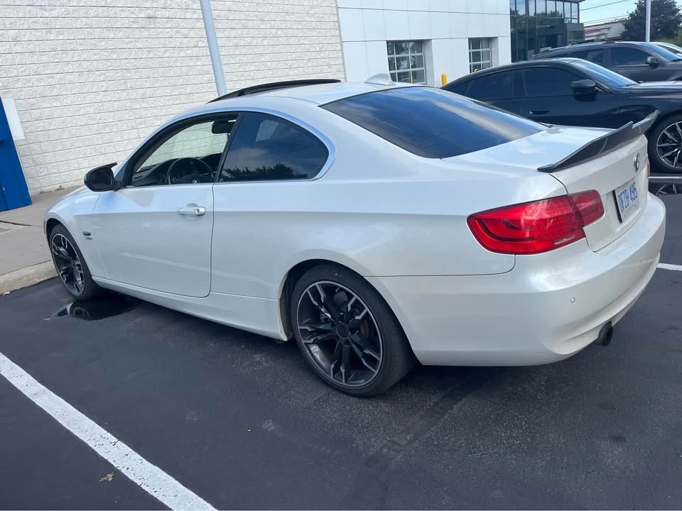 2011 BMW E90 3 Series Sedan - Image 3 of 5