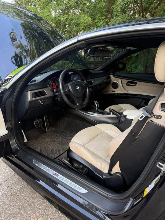 2011 BMW E90 3 Series Sedan - Image 9 of 15