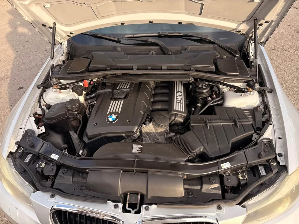 2011 BMW E90 3 Series Sedan - Image 8 of 14