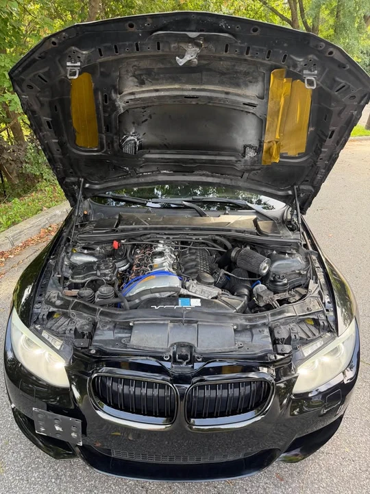 2011 BMW E90 3 Series Sedan - Image 7 of 15
