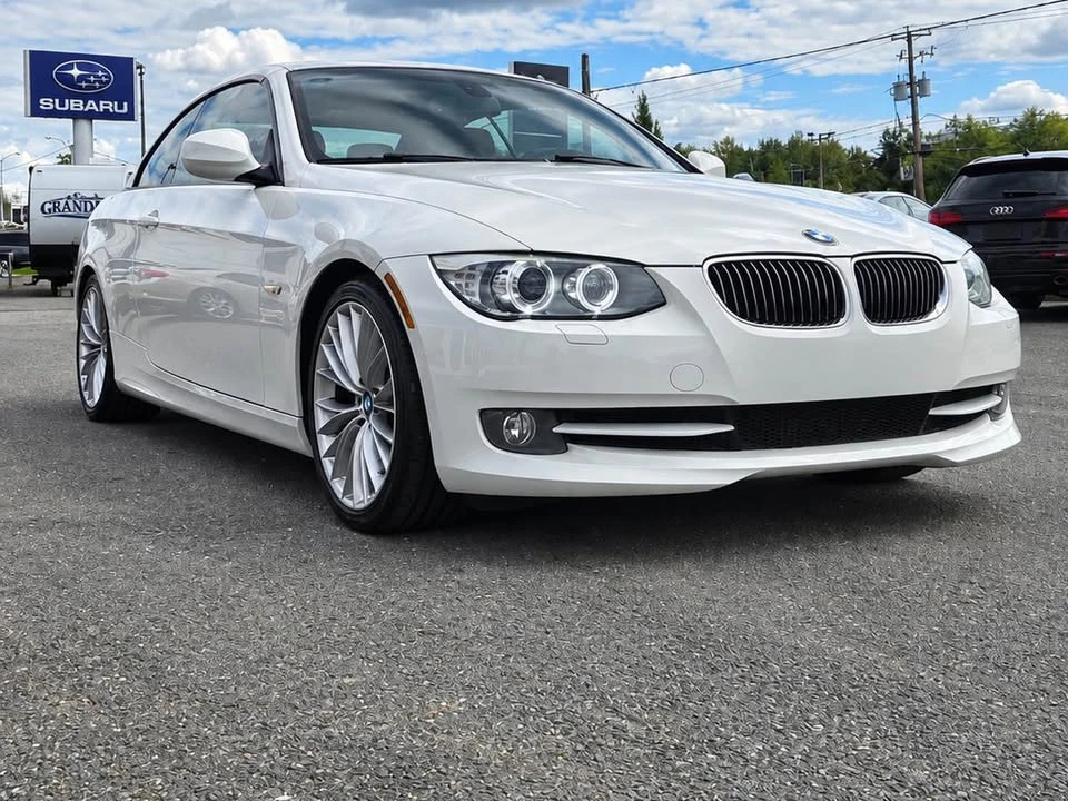 2011 BMW E90 3 Series Sedan - Image 8 of 19