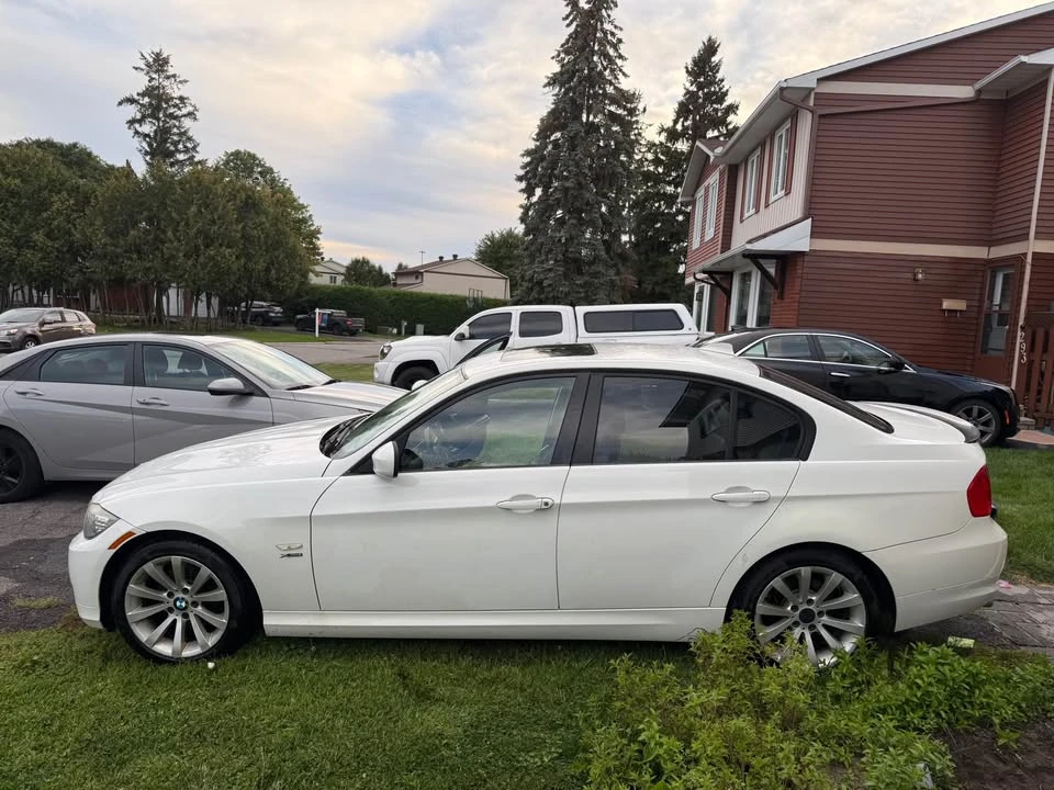 2011 BMW E90 3 Series Sedan - Image 4 of 11