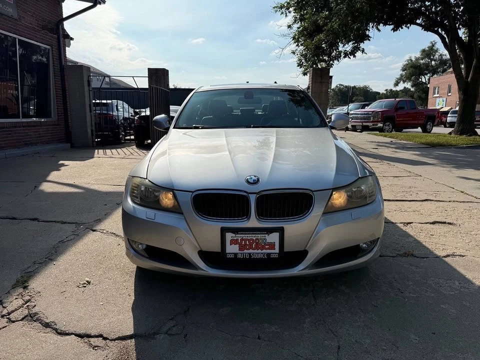 2011 BMW E90 3 Series Sedan - Image 2 of 12