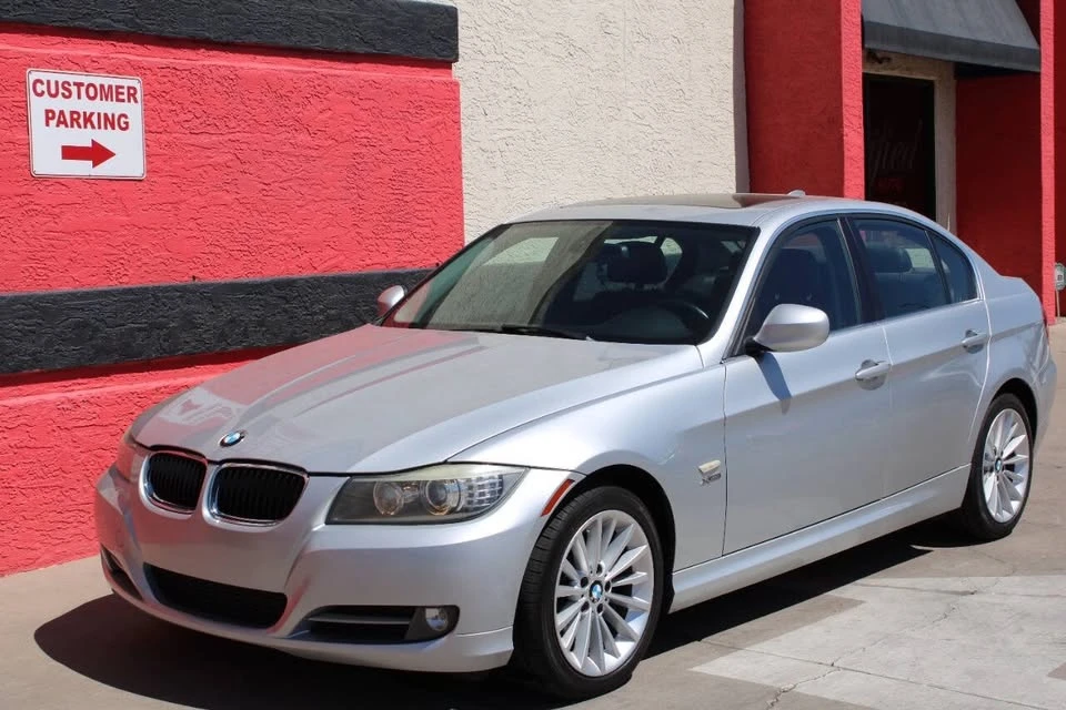 2011 BMW E90 3 Series Sedan - Image 4 of 20