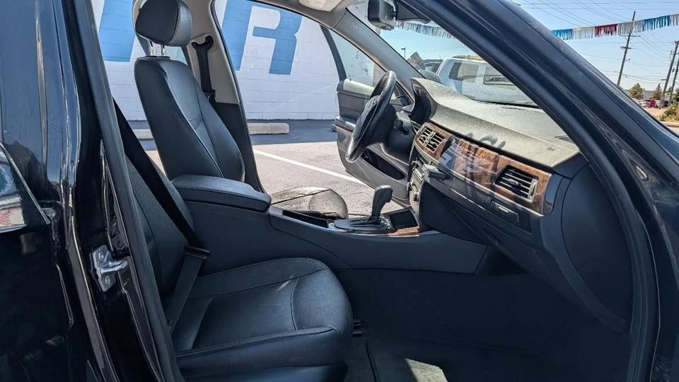 2011 BMW E90 3 Series Sedan - Image 13 of 17
