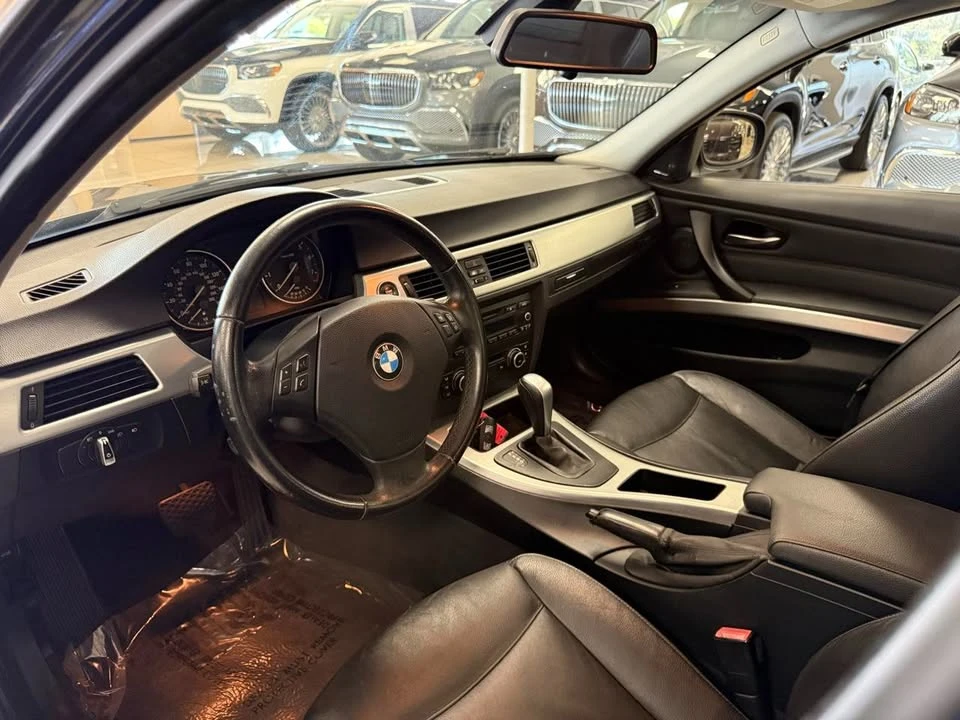 2011 BMW E90 3 Series Sedan - Image 11 of 20