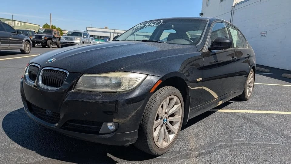 2011 BMW E90 3 Series Sedan - Image 7 of 17